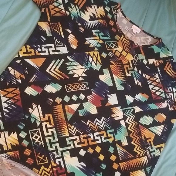 Lularoe irma - Picture 1 of 3